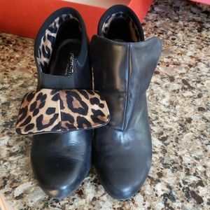 Kenneth Cole Reaction booties